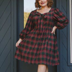Ivy City Co. Margo Short Dress in Green Plaid
